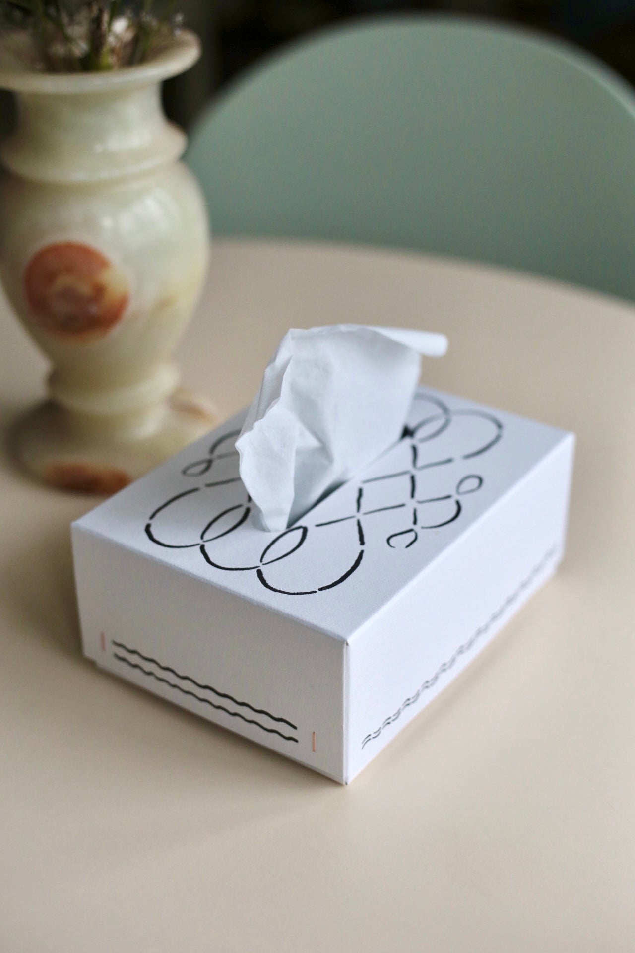 tissue case "white window"